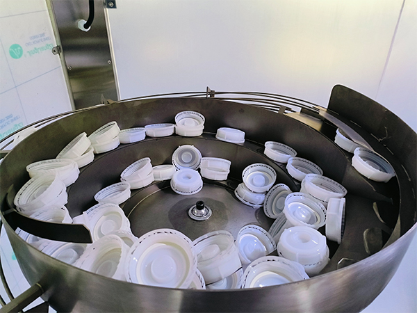 西安自動旋蓋機(jī)