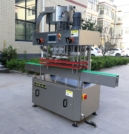 旋蓋機(jī)的工作原理和特點(diǎn)